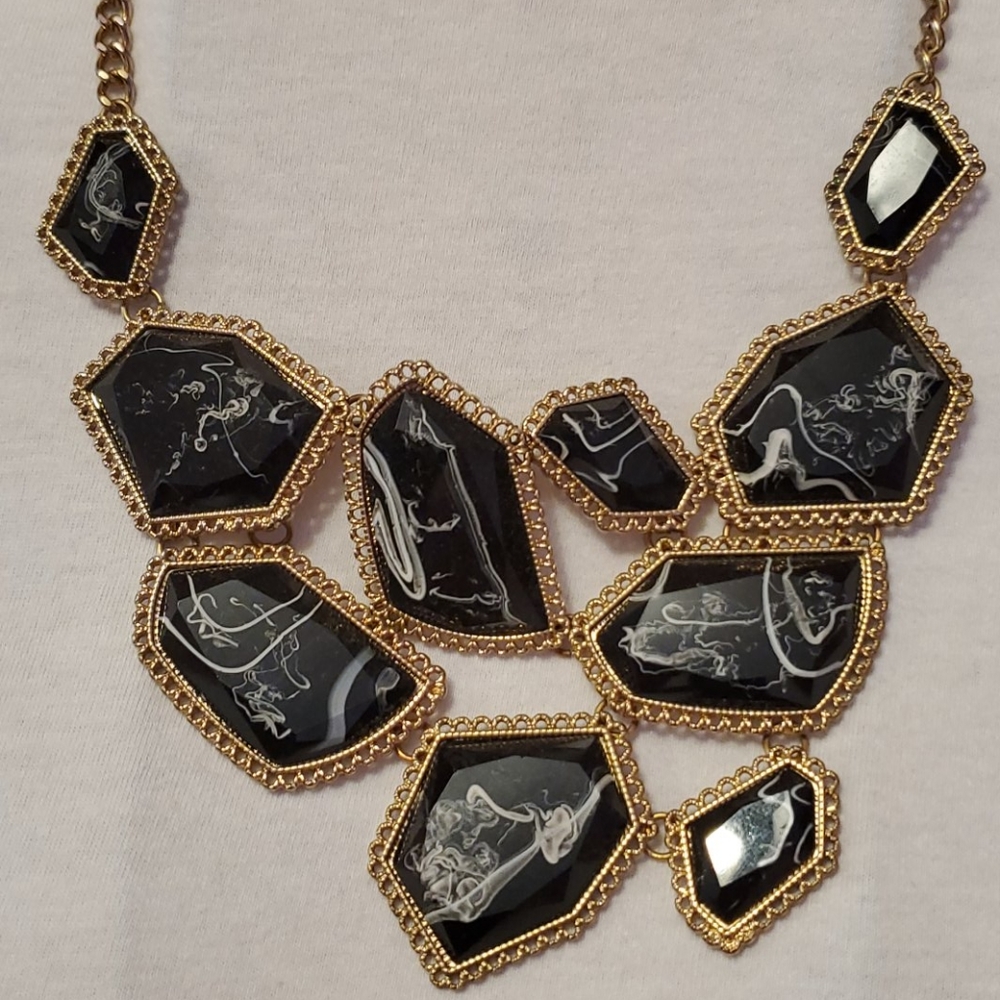 Necklace - Picture 8 of 10